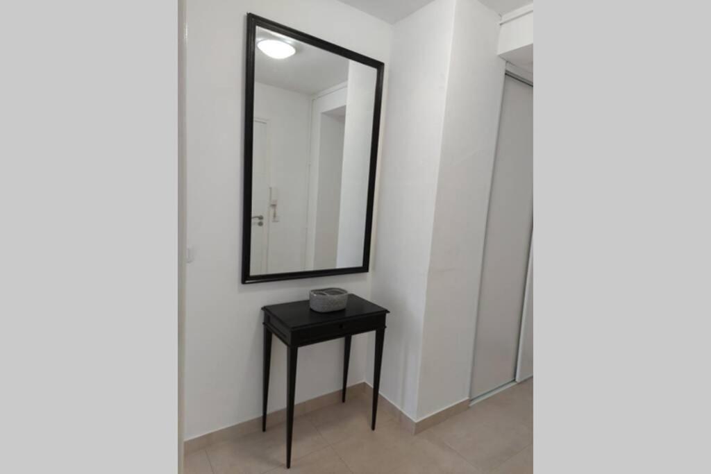 Superbe T2 Lumineux 3*** 10 Mn A Pied De La Plage Apartment Le Pradet Bagian luar foto