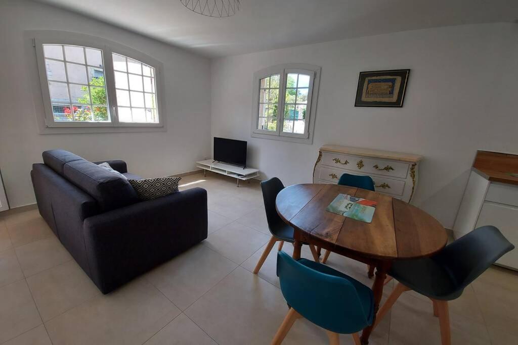 Superbe T2 Lumineux 3*** 10 Mn A Pied De La Plage Apartment Le Pradet Bagian luar foto
