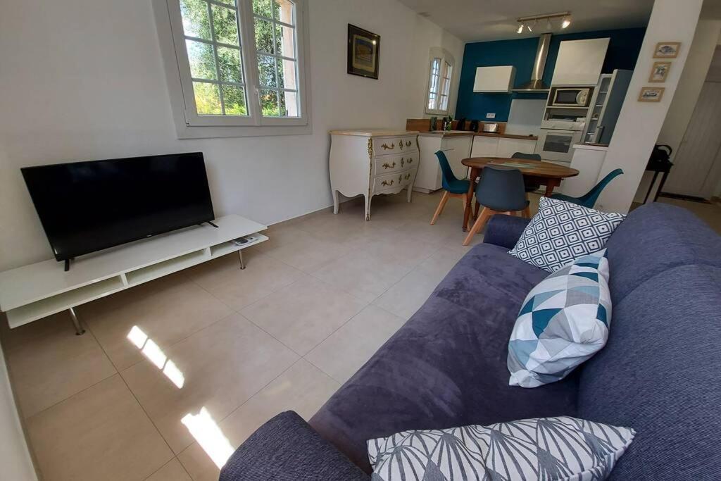 Superbe T2 Lumineux 3*** 10 Mn A Pied De La Plage Apartment Le Pradet Bagian luar foto