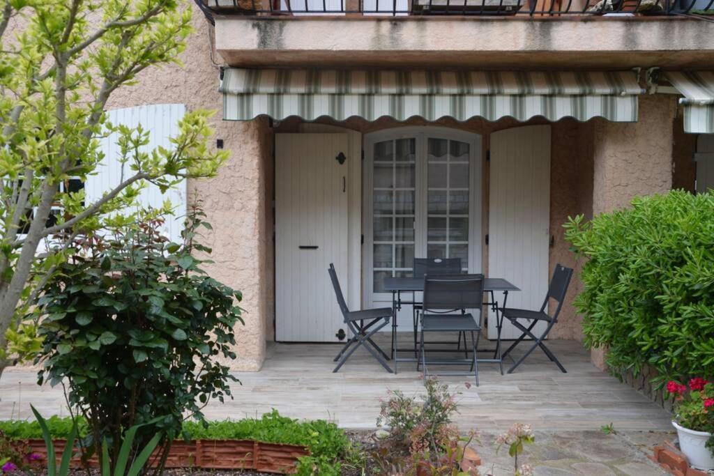 Superbe T2 Lumineux 3*** 10 Mn A Pied De La Plage Apartment Le Pradet Bagian luar foto